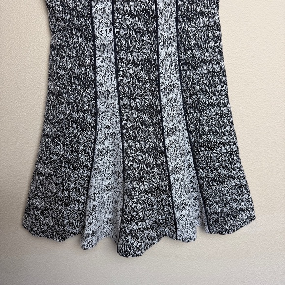 H&M Sleeveless Tweed Black & White Dress US Size 2 - Picture 3 of 7
